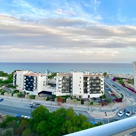 Apartment By The Sea *